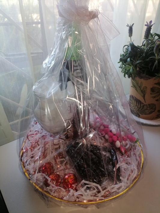 Monis & Snacks Hamper